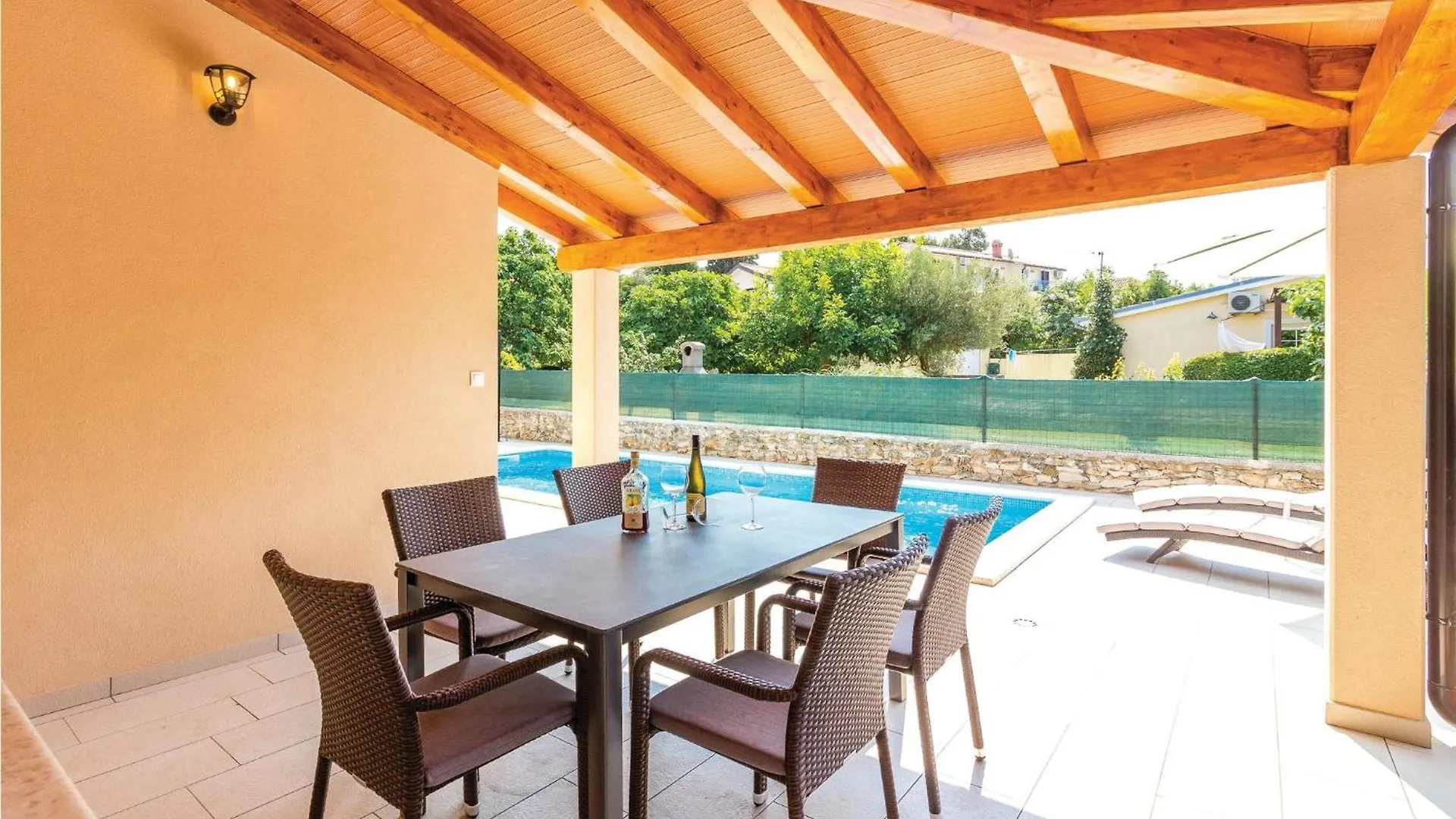 Awesome Home In Medulin With Wifi